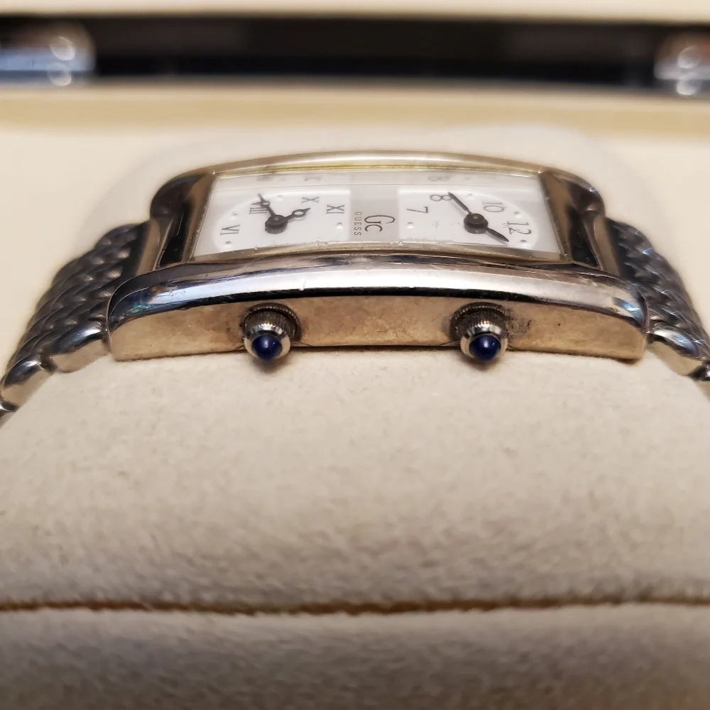 Guess Two Timer Wristwatch - Picture 5 of 14